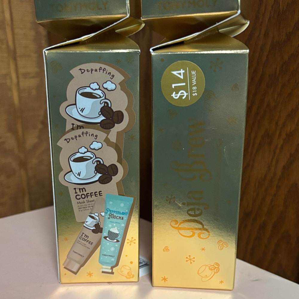 I'm Coffee Mask Sheet - Gold and Brown x 2